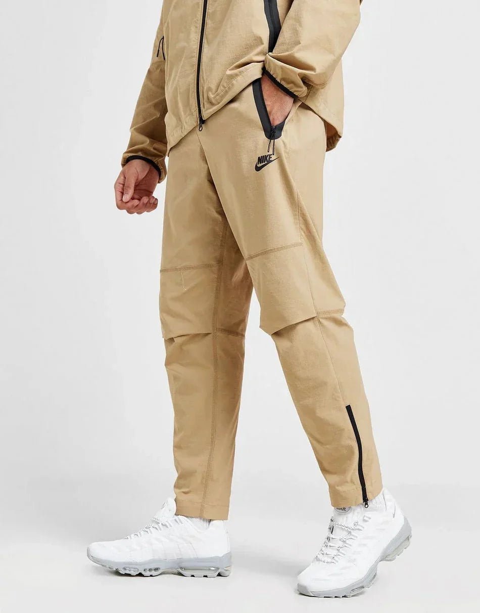 Nike Pantalon de jogging Tech - kleostreetwear