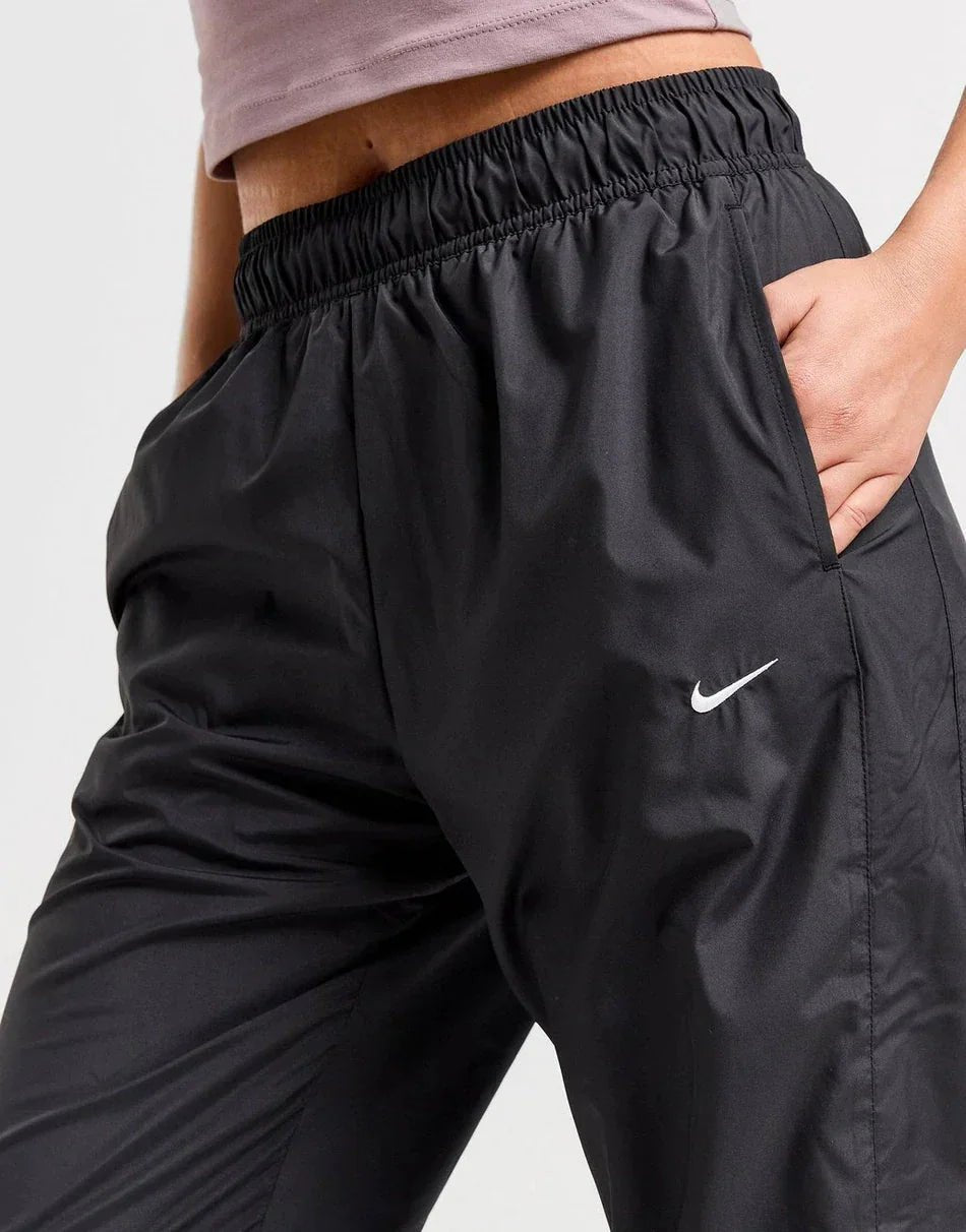 Nike Pantalon de survêtement Essential - kleostreetwear