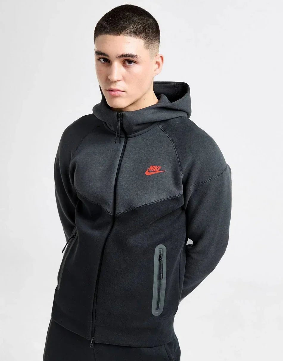 Nike Sweat à capuche Tech Fleece - kleostreetwear