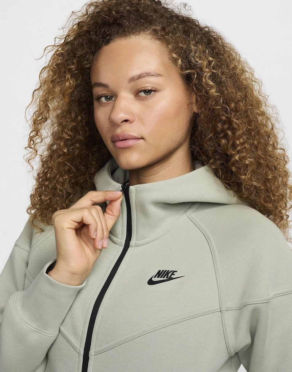 Nike Tech Fleece Full Zip Hoodie - kleostreetwear
