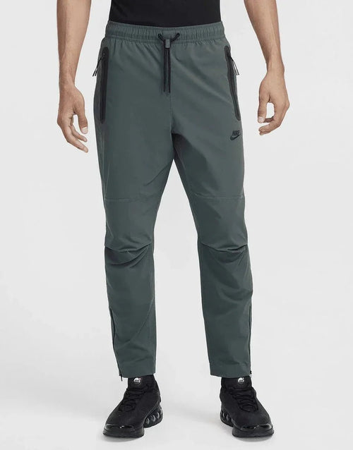 Nike Tech Woven Pants - kleostreetwear