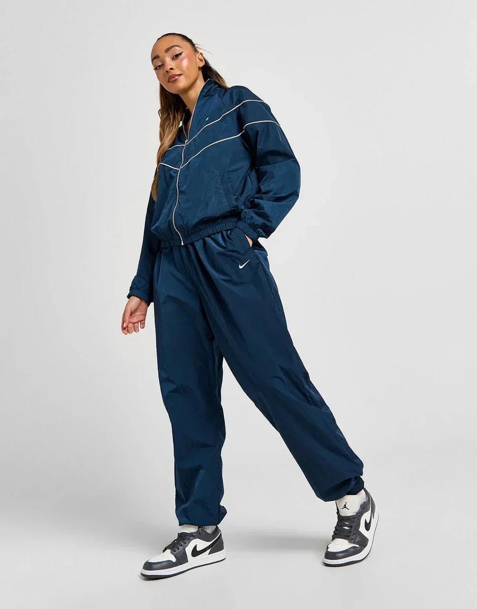 Nike Woven Essential Track Pants - kleostreetwear