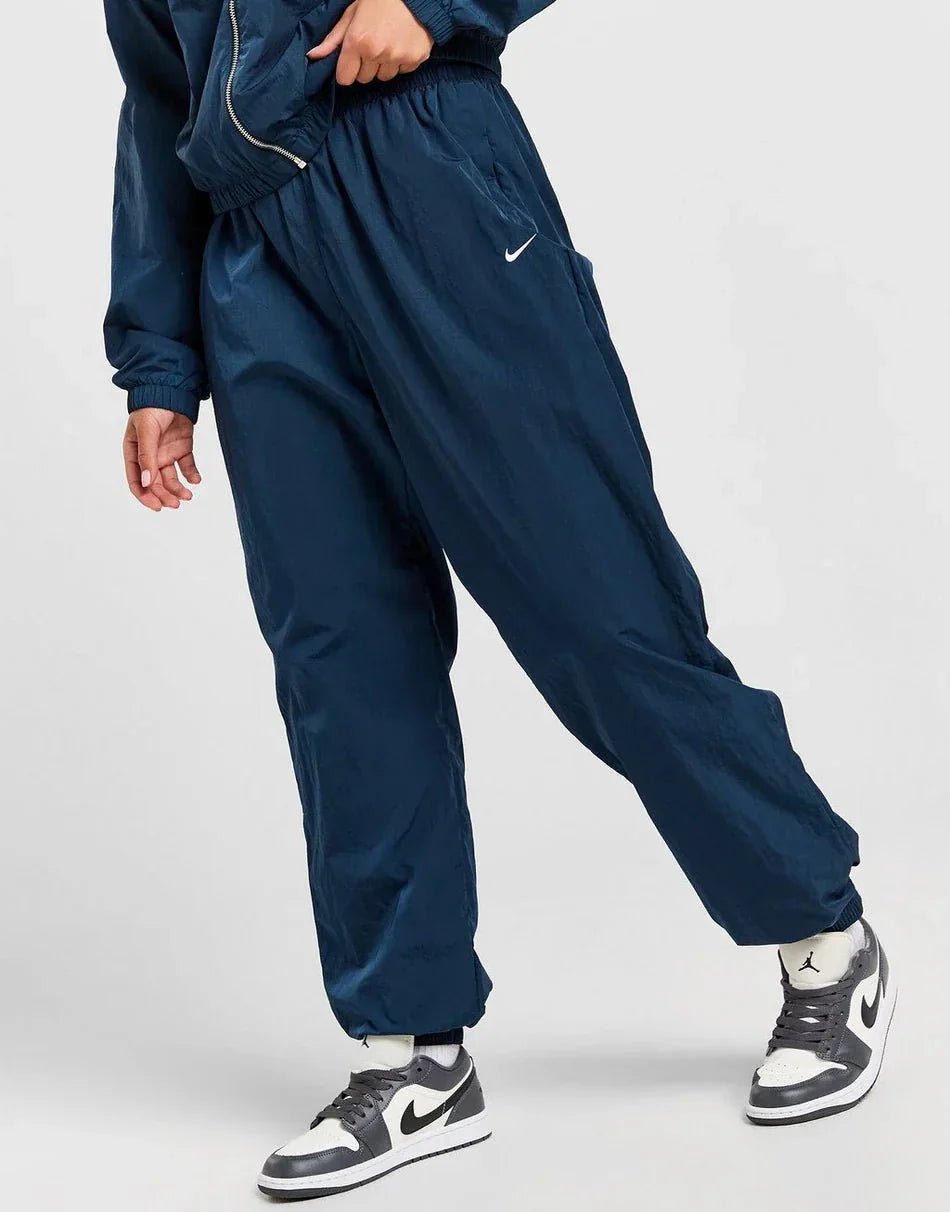 Nike Woven Essential Track Pants - kleostreetwear