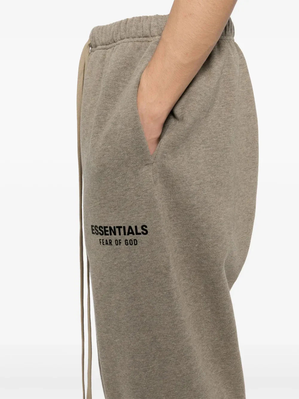 pantalon de jogging Fleece Essential - kleostreetwear