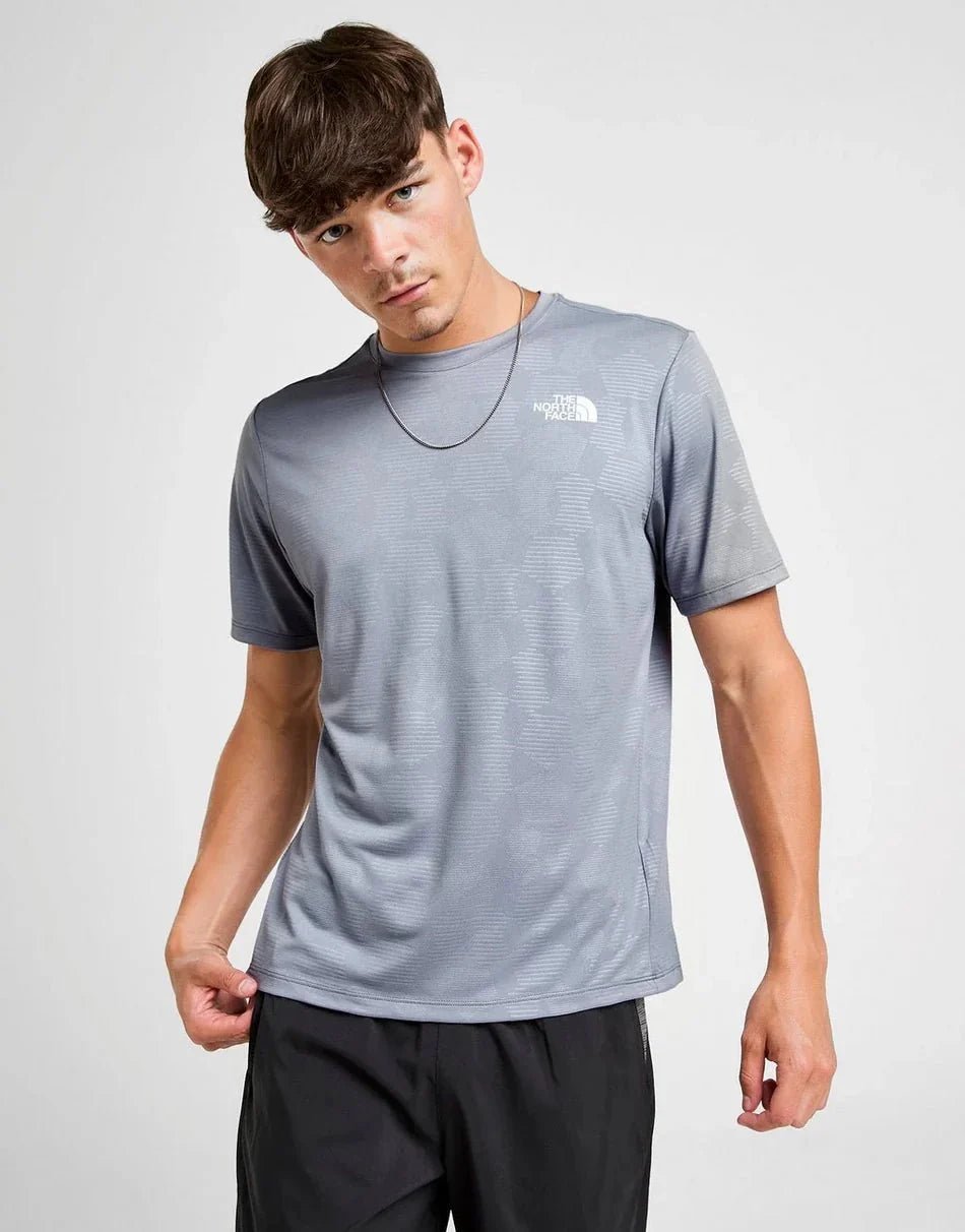 The North Face Performance Embossed T-Shirt - kleostreetwear