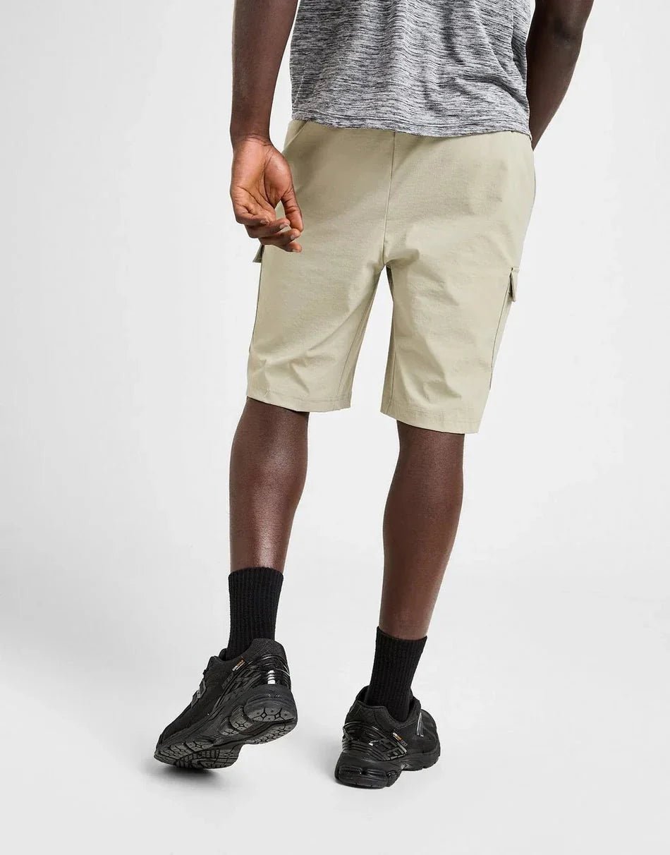 The North Face Short Trishul Cargo - kleostreetwear