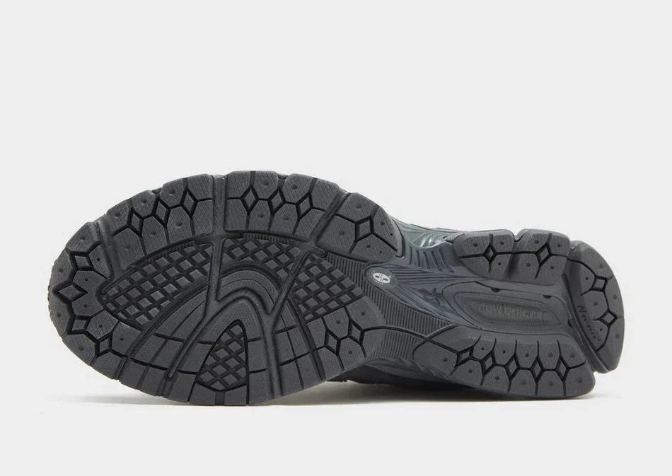 New Balance 2002R - kleostreetwear