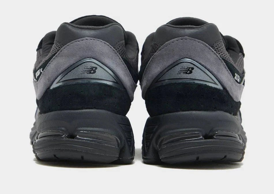 New Balance 2002R - kleostreetwear