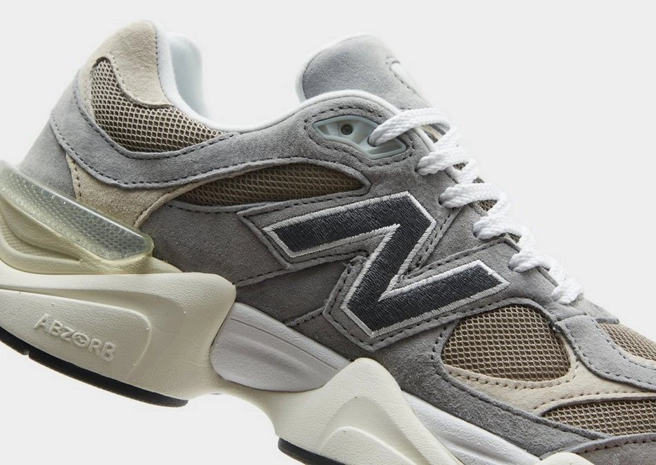 New Balance 9060 - kleostreetwear