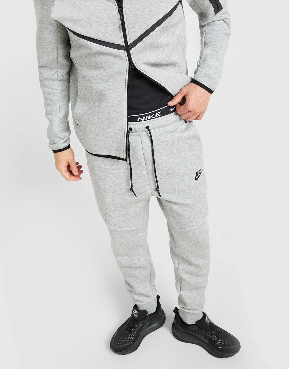 Nike Pantalon de jogging Tech Fleece Homme - kleostreetwear