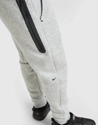 Nike Pantalon de jogging Tech Fleece Homme - kleostreetwear