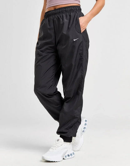 Nike Pantalon de survêtement Essential - kleostreetwear
