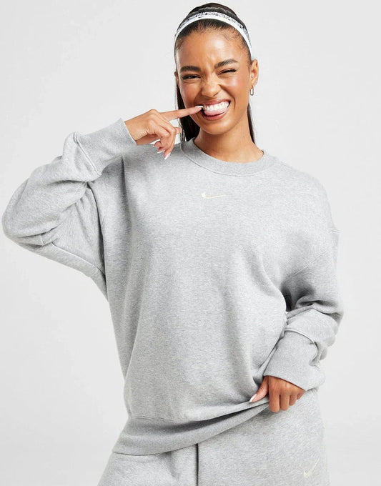 Nike Phoenix Fleece Oversized Crew Sweatshirt - kleostreetwear