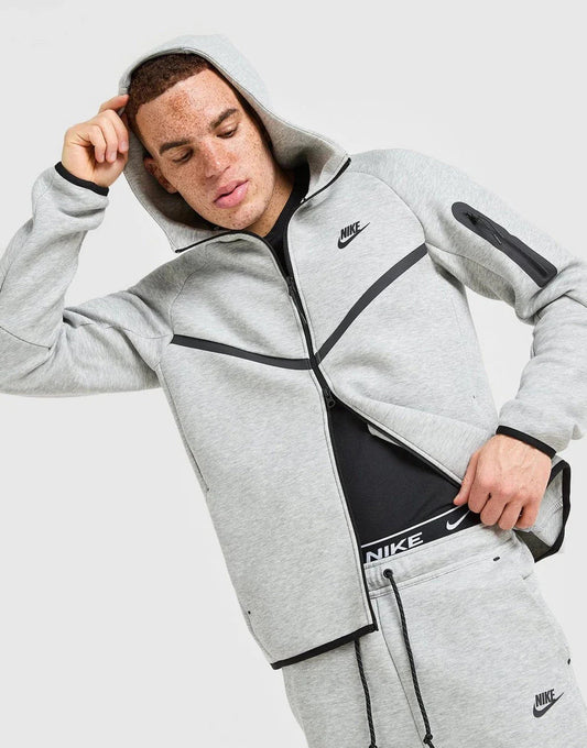 Nike Sweat à capuche Tech Fleece Homme - kleostreetwear