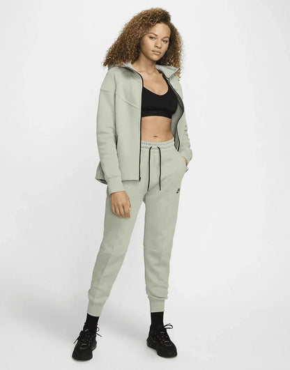 Nike Tech Fleece Full Zip Hoodie - kleostreetwear