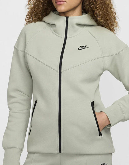 Nike Tech Fleece Full Zip Hoodie - kleostreetwear