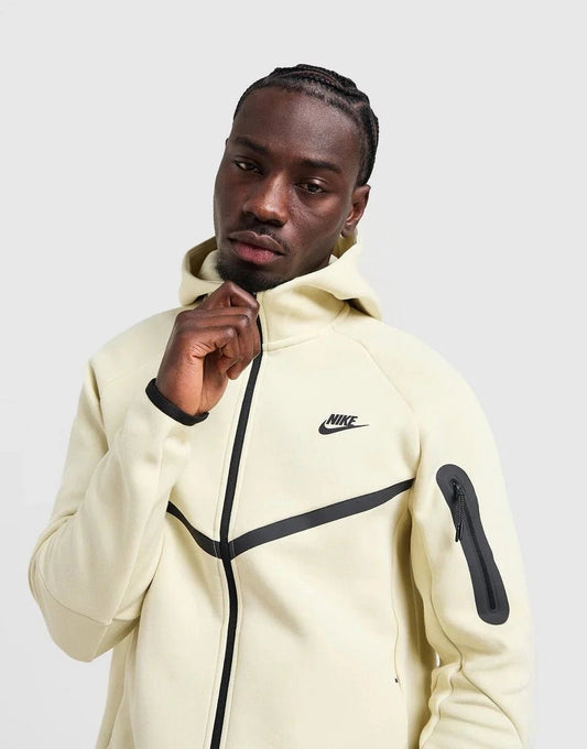 Nike Tech Fleece Full Zip Hoodie - kleostreetwear