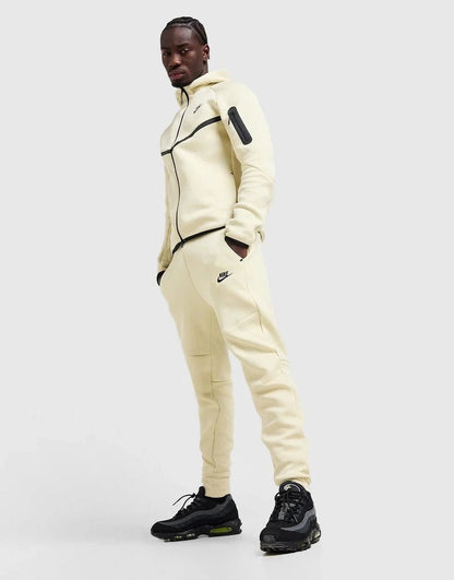 Nike Tech Fleece Joggers - kleostreetwear